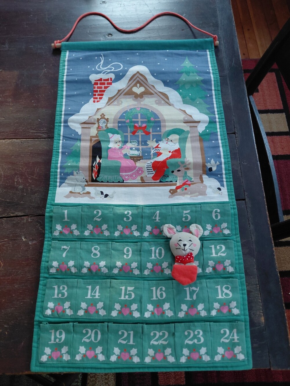 Vintage 80s Avon Night Before Christmas Santa fabric wall advent calendar 1987